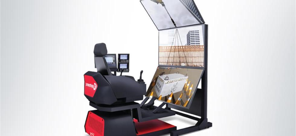 Manitowoc-donates-crane-simulator-to-IUOEs-training-center-in-Texas.jpg